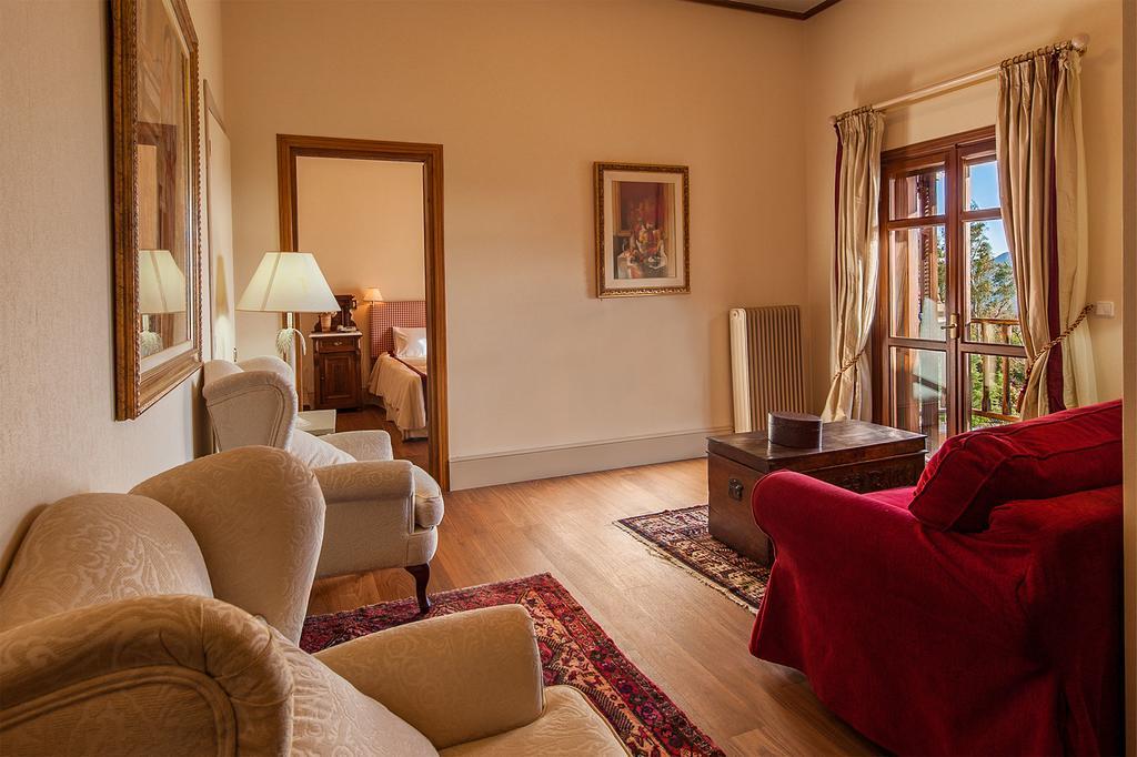 Rocabella Hellinikon Country Hotel Exterior photo